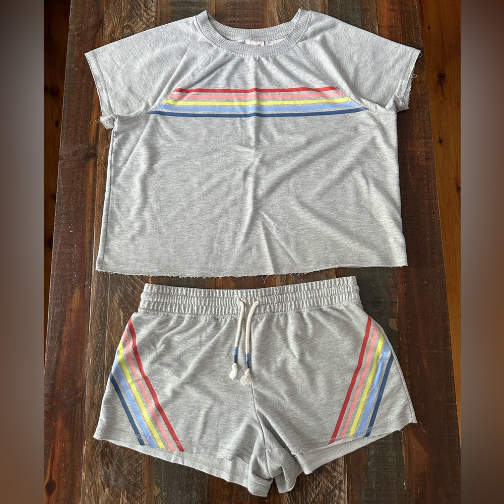 SECRET TREASURES Raglan Gray Pajama Boxer Set Top Is L Bottom Is M | SKU 0439